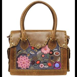 Beautiful vintage addiction beaded shoulder bag